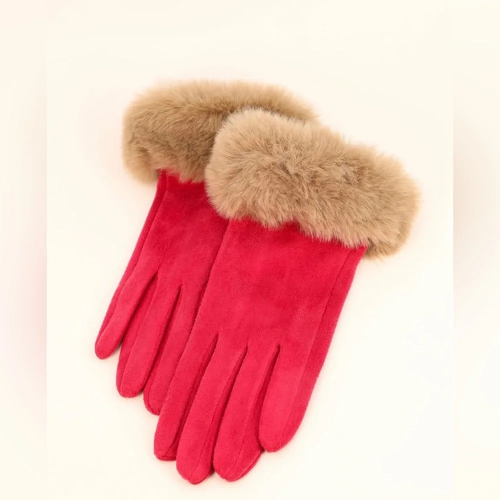 Powder Designs UK Bettina Fuchsia Gloves Faux Fur - Picture 3 of 14